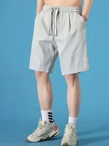 StyleCast Men Trendy Regular Fit Mid-Rise Shorts