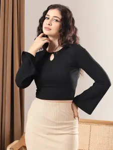 Kotty Women Keyhole Neck Flared Sleeve Crop Top