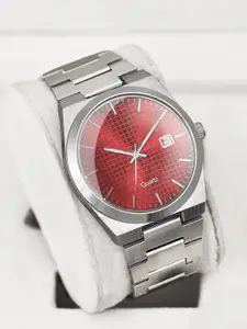 ON TIME OCTUS Men Stainless Steel Bracelet Style Straps Analogue Watch MN-248 RED