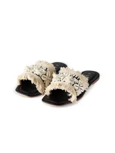 MyMy footwear Women Printed Open Toe Flats with Bows