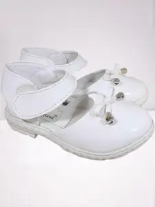 NEW LATEST Girls White Bow Embellished Velcro Flats