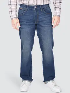 Wrangler Men Millard Regular Fit Mid-Rise Light Fade Stretchable Jeans