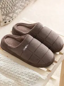 WOLVESDEN Striped Room Slippers