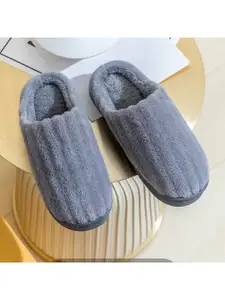 WOLVESDEN Women Self Design Slip-On Winter Fur House Slipper