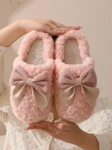 WOLVESDEN Women Room Slippers