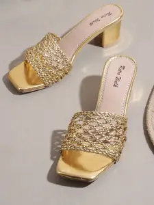 Retro Walk Women Embellished Block Sandals