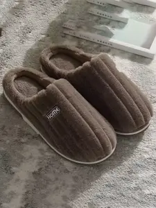 WOLVESDEN Women Self Design Room Slippers