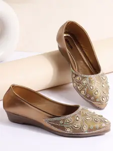 Anouk Women Embellished Ethnic Flats