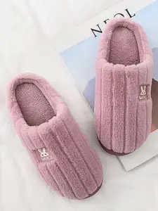 WOLVESDEN Women Room Slippers