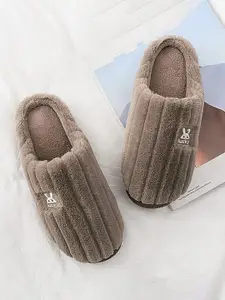 WOLVESDEN Women Self Design Room Slippers