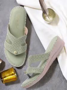 BIG BIRD FOOTWEAR Women Open Toe Flats