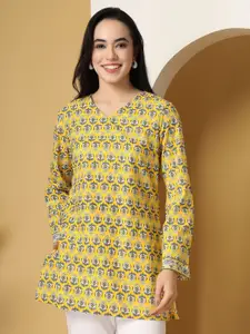 Vastraa Fusion Floral Printed V-Neck Pure Cotton Kurti