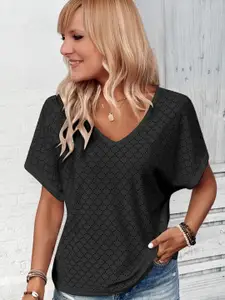 StyleCast Geometric V-Neck Short Sleeve Top