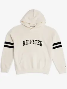 Tommy Hilfiger Europe Boys Embroidered Logo Relaxed Fit Cotton Hooded Sweatshirt