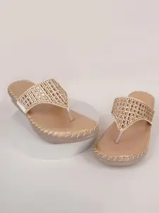 BIG BIRD FOOTWEAR Women Slip-On Comfort Sandals