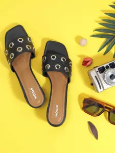 Mochi Printed Slim Heeled Pumps