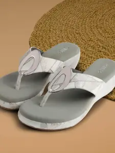 Metro Women Wedge Sandals