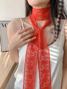 QUECY Floral Embroidered Scarf