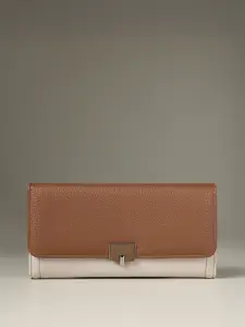 Lino Perros Women Avril Mode Colourblocked Two Fold Wallet with SD Card Holder