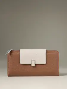 Lino Perros Avril Luxe Women Zip Detail Two Fold Wallet