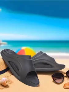 HIROLAS Men Self Design Detachable Cushioned Footbed & Anti-Skid Sole Sliders