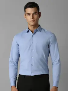 Louis Philippe Spread Collar Long Sleeves Slim Fit Formal Shirt