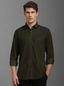 Louis Philippe Sport Men Textured Spread Collar Casual Shirt