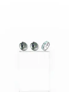 Dynamic Retail Global Men Silver Ring