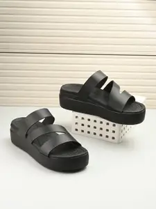 The Roadster Lifestyle Co. Women Wedge Heels Open Toe Sandals