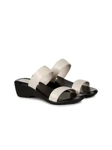 BIG BIRD FOOTWEAR Women Open Toe Wedge Heel Sandals