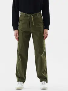 Snitch Men Solid Baggy Mid-Rise Flat-Front Cargos Trousers