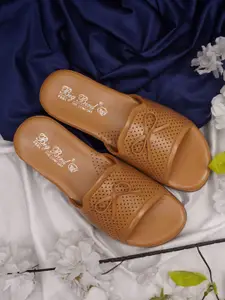 BIG BIRD FOOTWEAR Women Open Toe Flats