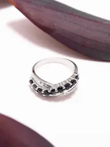 Exotic India 925 Sterling Silver Sapphire Stone-Studded Finger Ring