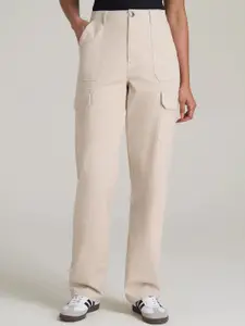 Chemistry Women Straight Fit High-Rise Non Stretchable Cargo Styles Cotton Jeans