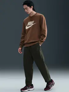 Nike Club Men Loose Fit Trousers