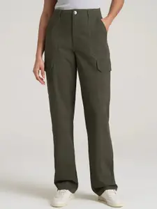 Chemistry Women Straight Fit High-Rise Clean Look Cargo Styles Cotton Jeans