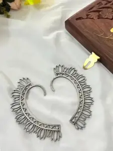 Sangria Women Silver Plated Lotus Shape Ear Cuff