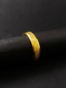 Saizen Men Gold-Plated Stainless Steel Textured Band Ring