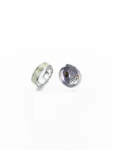 Dynamic Retail Global Men Silver Ring