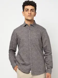 Blue Buddha Men Tailored Fit Floral Printed Spread Collar Cotton Casual Shirt