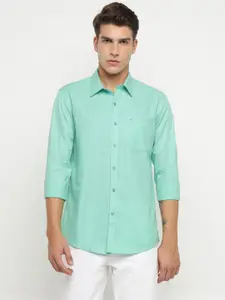 Allen Cooper Men Solid Spread Collar Cotton Casual Shirt