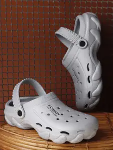 The Roadster Lifestyle Co Men Self-Design Clogs