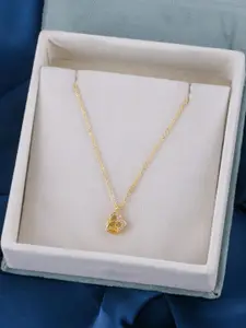 DressBerry Women Gold Plated Chian With Pendant