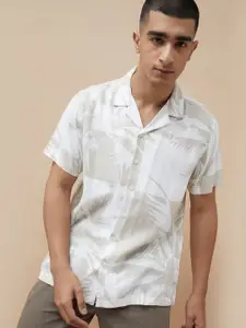 Fame Forever by Lifestyle Printed Spread Collar Short Sleeves Shirt