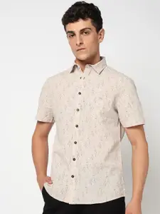 Blue Buddha Men Tailored Fit Floral Printed Spread Collar Cotton Casual Shirt