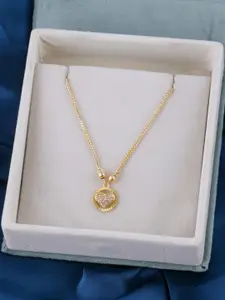 DressBerry Women Gold Plated Chian With Pendant