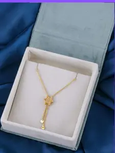 Sangria Women Gold Plated Chian With Pendant