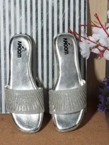 AROOM Women Metallic Embellished Open Toe Flats