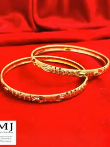 DMJ Gold Brass Gold-Plated Bangle