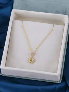 DressBerry Women Gold Plated Chian With Pendant